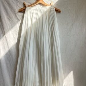 Babaton Chiffon White Pleated Maxi Skirt